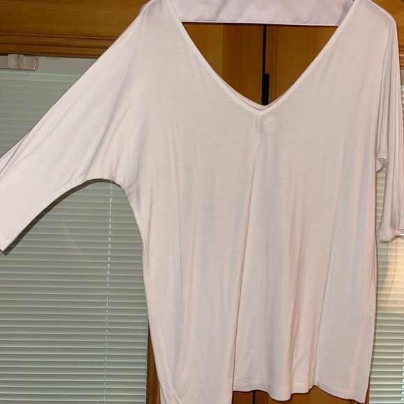 Everything is a size small and in perfect condition $75 for all - Picture 6 of 16